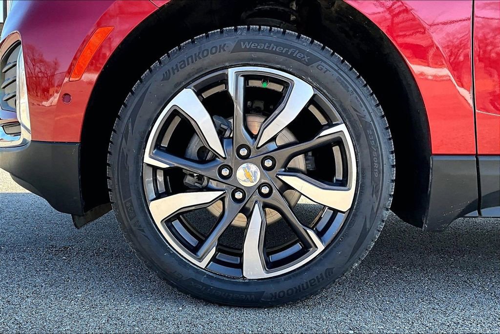 Used 2022 Chevrolet Equinox Premier AWD/4WD image 9