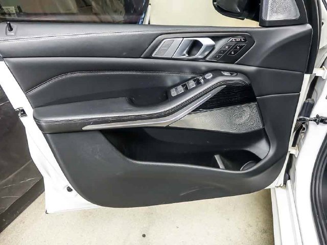 Used 2020 BMW X7 M50i AWD/4WD image 24