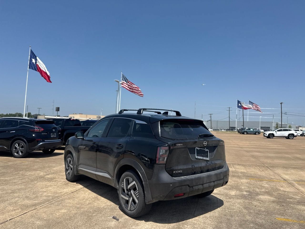 Certified 2025 Nissan Kicks SV w/ SV Premium Package FWD image 14