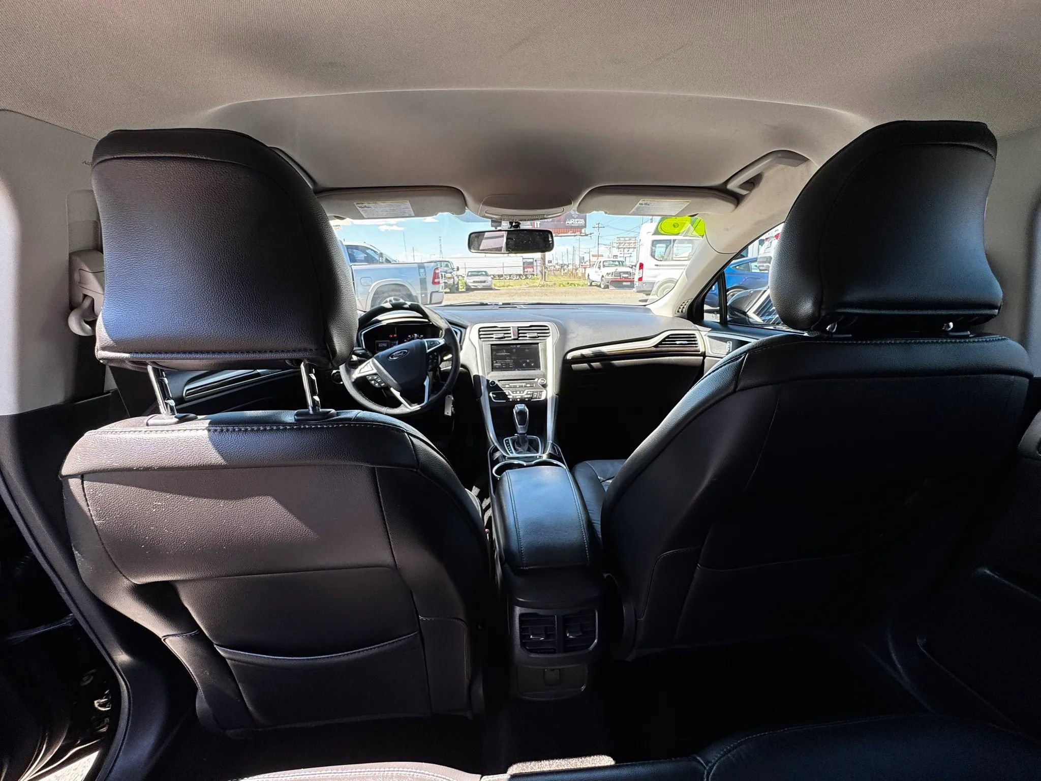 Used 2016 Ford Fusion SE w/ Equipment Group 202A FWD image 16