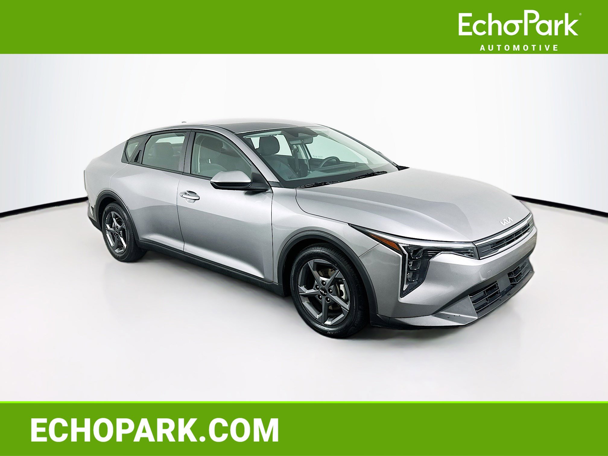 Used 2025 Kia K4 LXS image 1