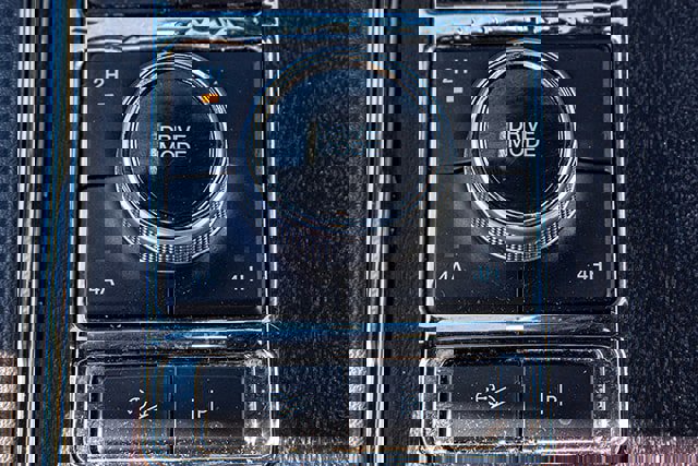 Used 2024 Ford Expedition Platinum image 24