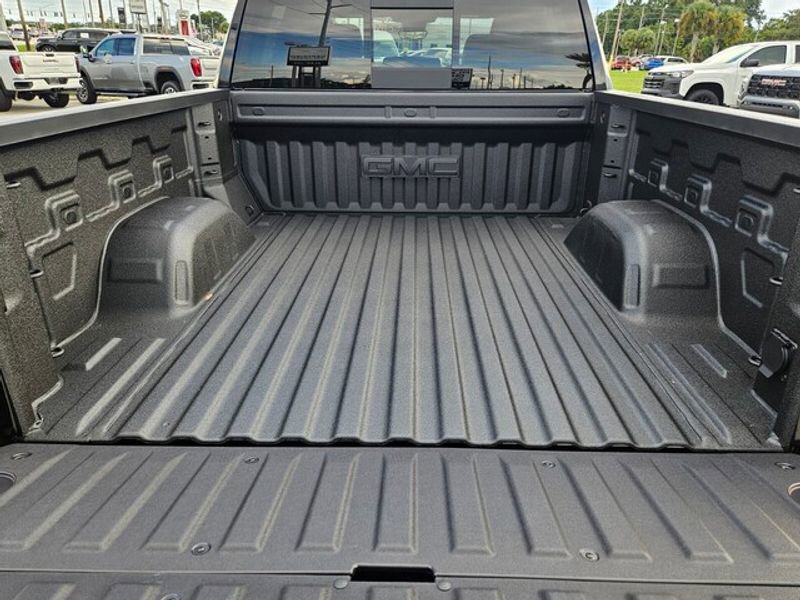 New 2026 GMC Sierra 1500 AT4 w/ AT4 Premium Package image 13