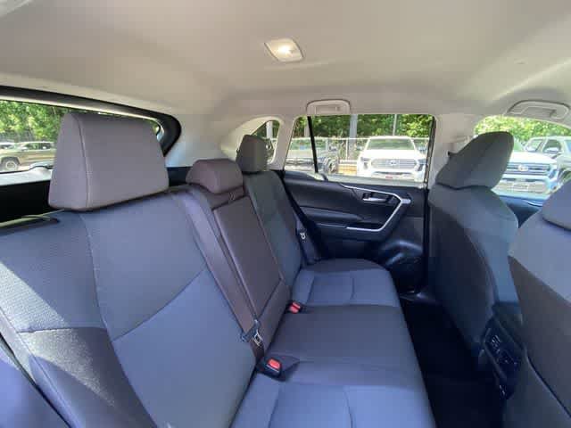 Used 2025 Toyota RAV4 XLE AWD/4WD image 29