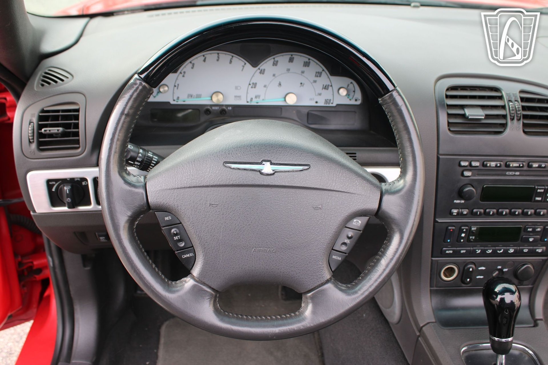 Used 2002 Ford Thunderbird RWD image 17