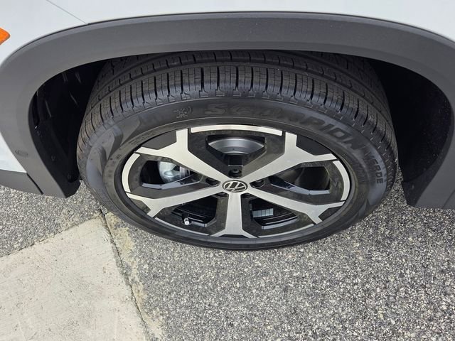 New 2026 Volkswagen Tiguan SE AWD/4WD image 19