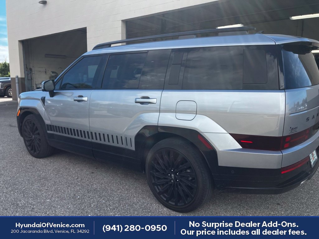 Used 2025 Hyundai Santa Fe Calligraphy AWD/4WD image 9