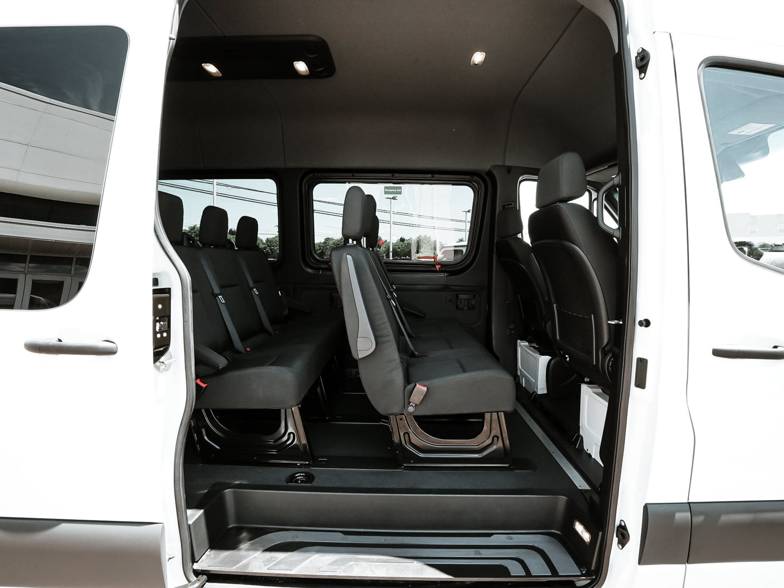 Used 2026 Mercedes-Benz Sprinter 2500 image 39