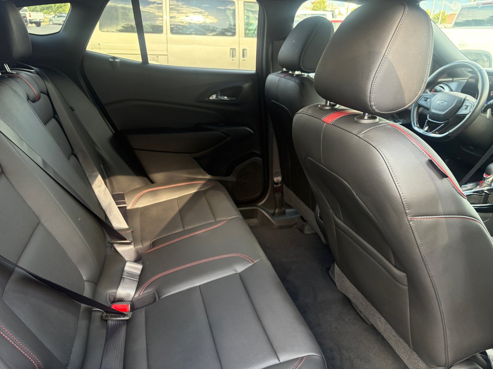 Certified 2024 Chevrolet Trax RS w/ Sunroof Package FWD image 25