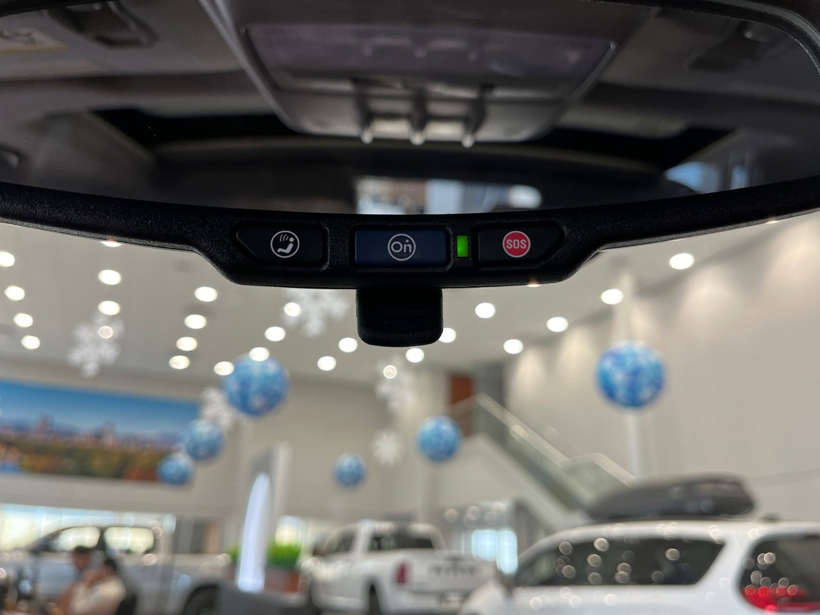 Used 2018 Chevrolet Trax LT w/ Sun & Sound Package image 16