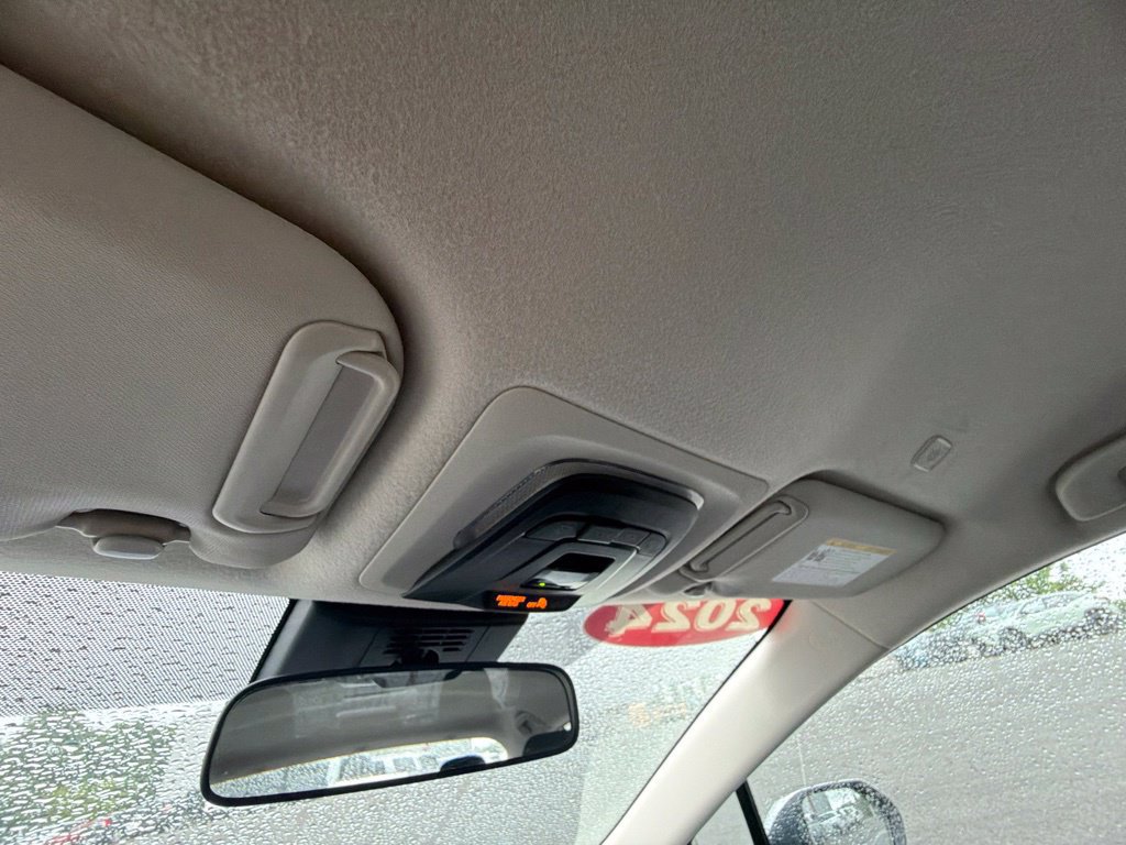 Used 2024 Toyota Corolla LE FWD image 18