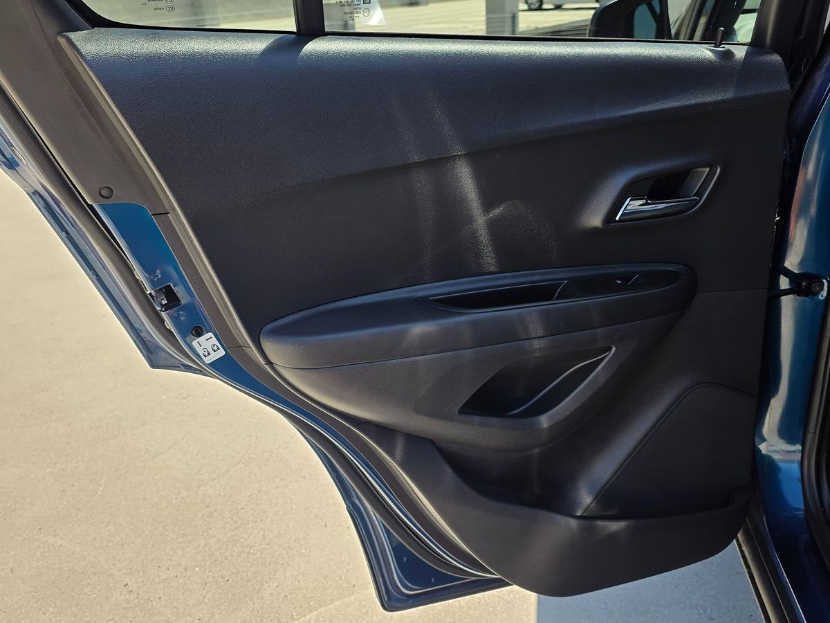 Used 2020 Chevrolet Trax LT w/ Driver Confidence Package image 22