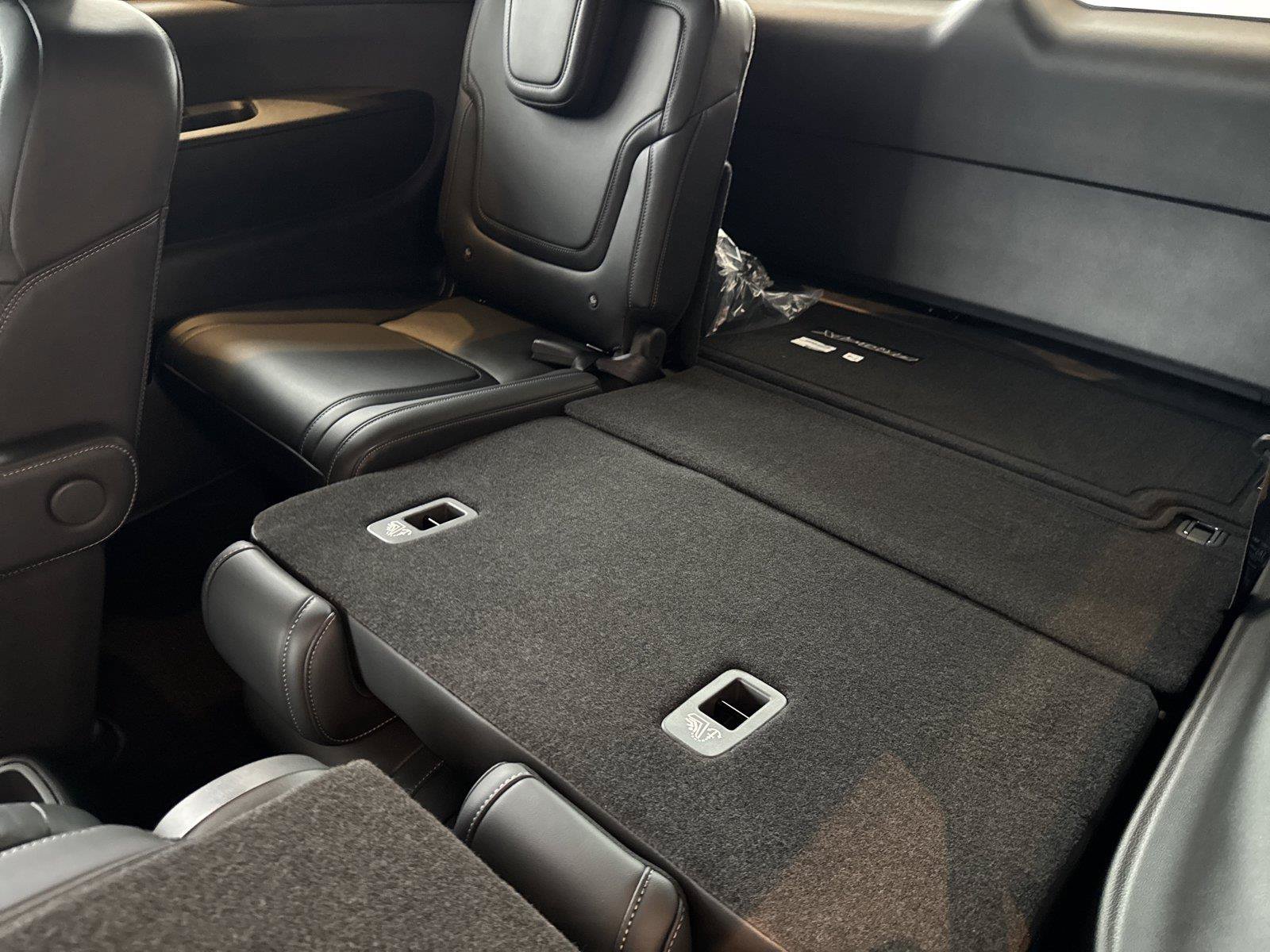 New 2026 Nissan Armada PRO-4X w/ Captain's Chari Seat Package AWD/4WD image 24
