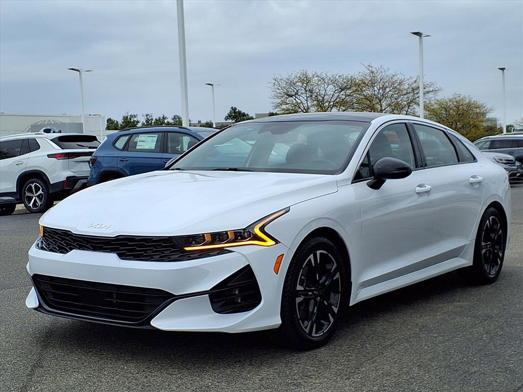 Used 2022 Kia K5 GT-Line w/ GT-Line Awd Premium Package image 2