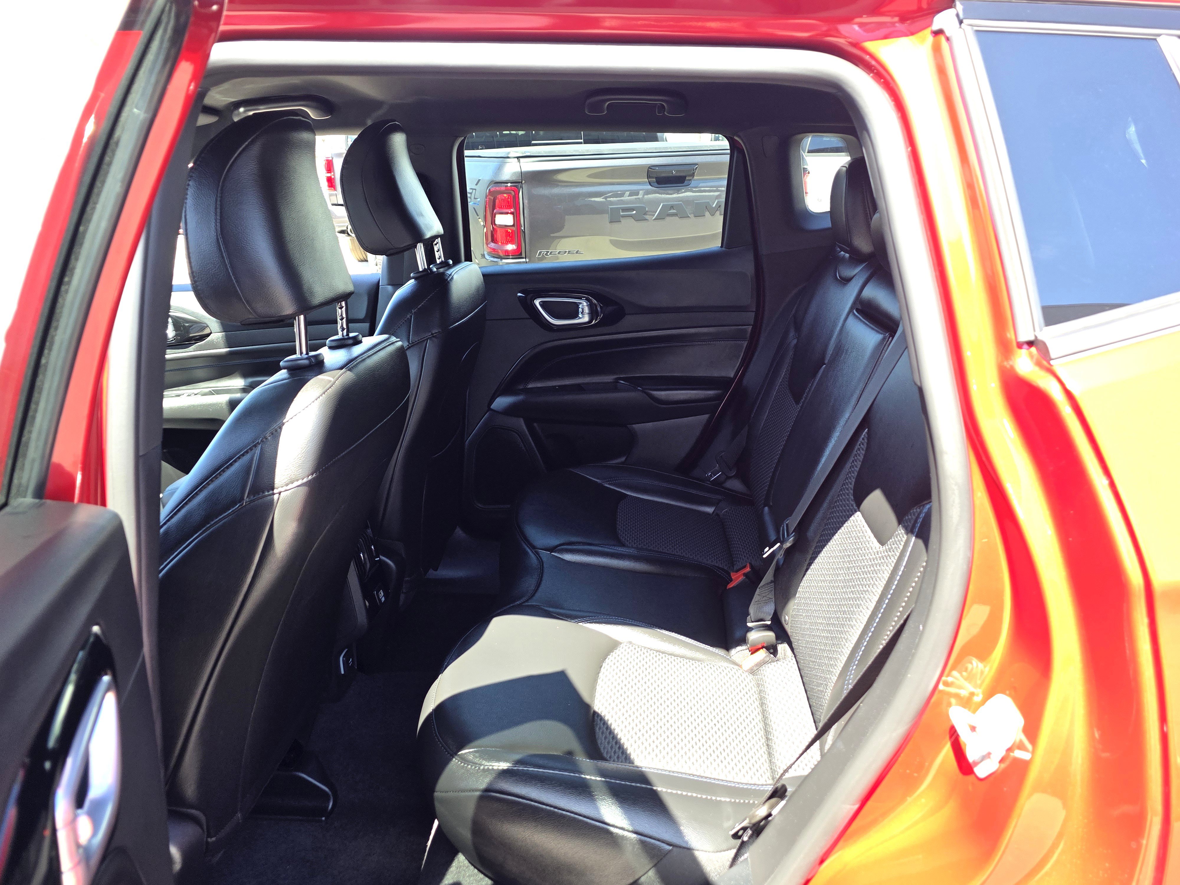 New 2026 Jeep Compass Latitude AWD/4WD image 18