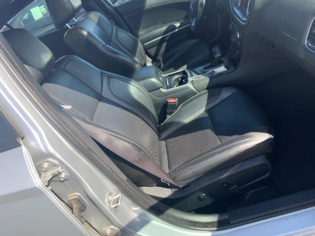 Used 2021 Dodge Charger SXT w/ Leather Interior Group RWD image 13