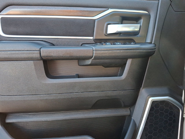Used 2022 RAM 2500 Laramie AWD/4WD image 11