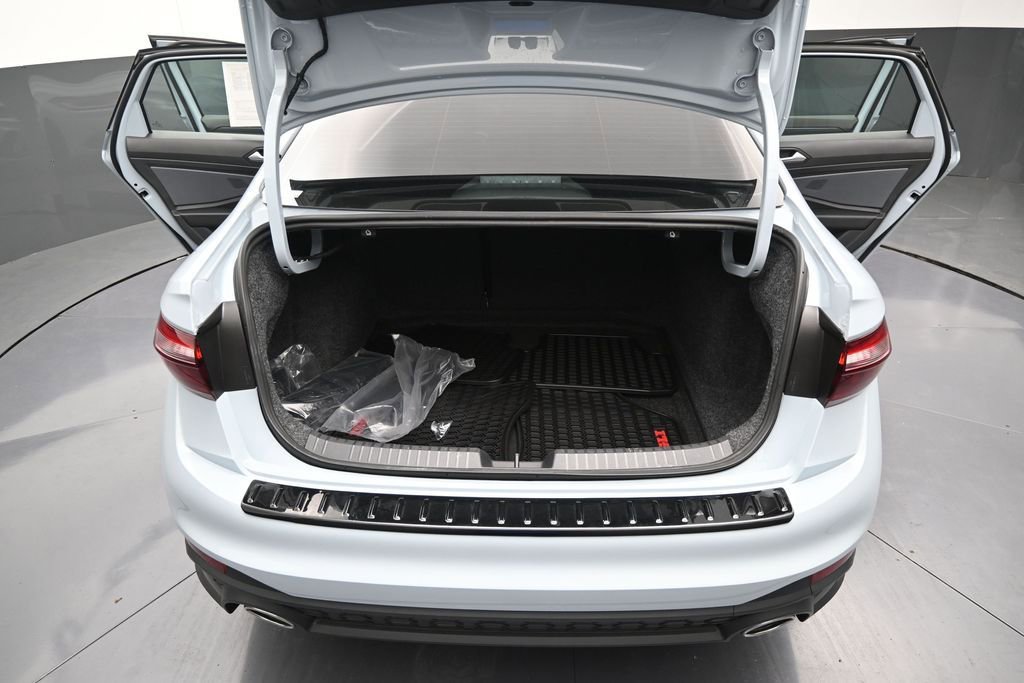 Used 2026 Volkswagen Jetta GLI Autobahn FWD image 11