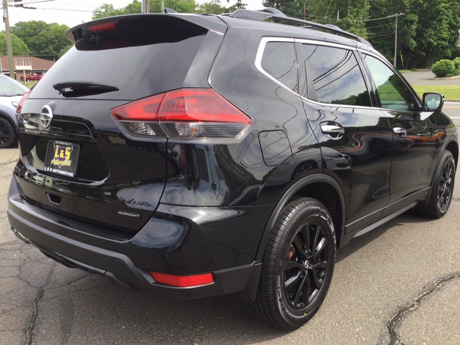 Used 2018 Nissan Rogue SV w/ Premium Package AWD/4WD image 8