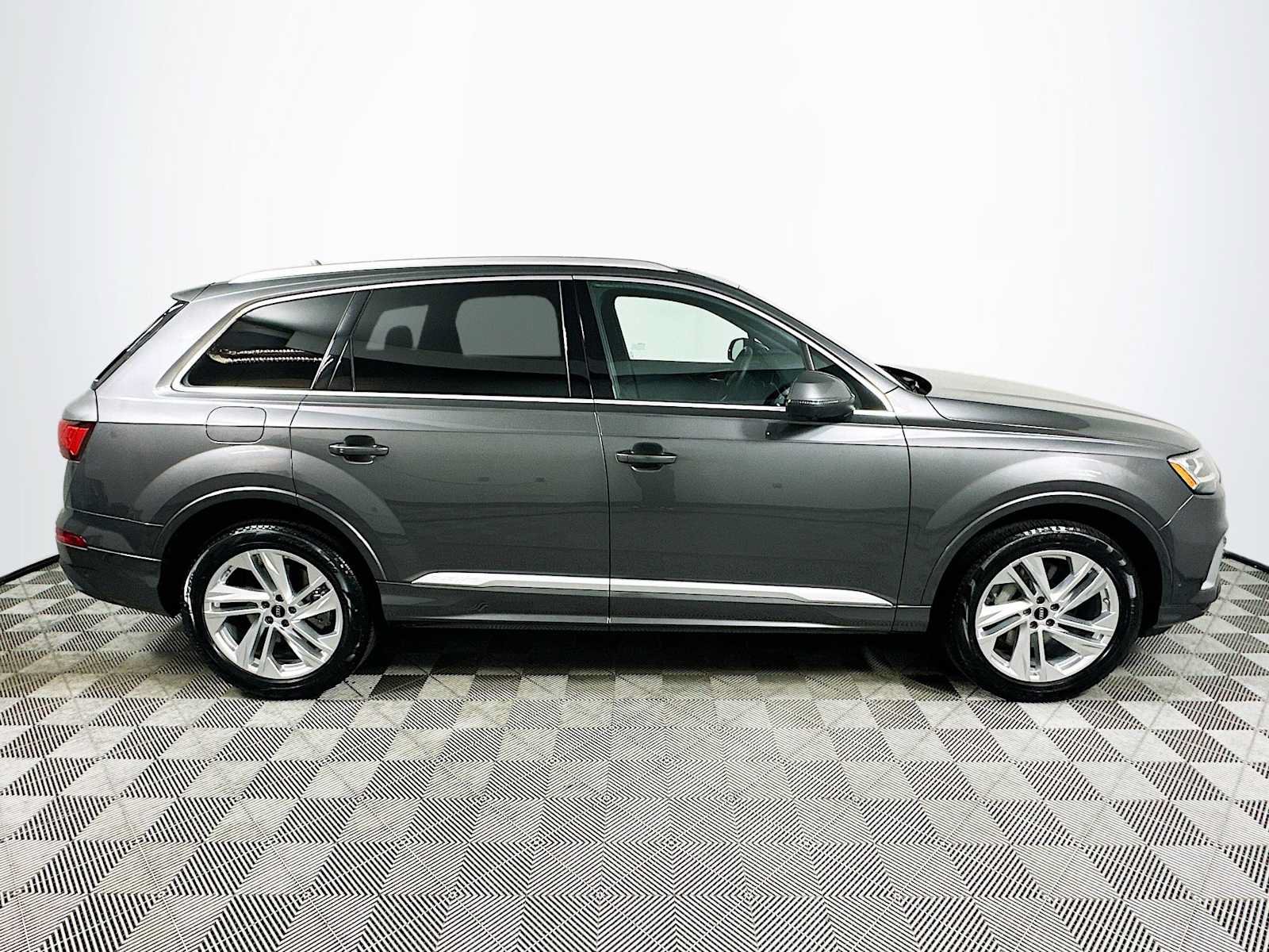 Certified 2023 Audi Q7 2.0T Premium w/ Convenience Package AWD/4WD image 8