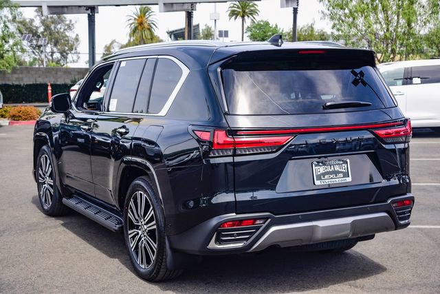 New 2026 Lexus LX 700h Luxury image 4