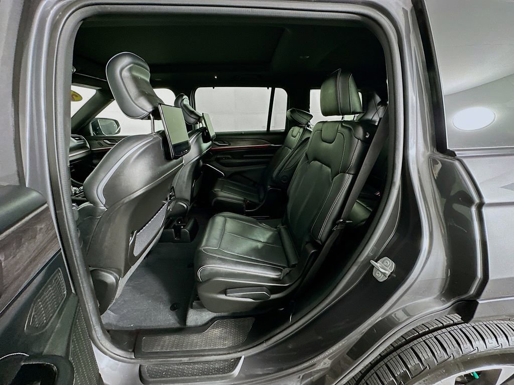 Certified 2023 Jeep Grand Cherokee L Overland w/ Luxury Tech Group IV image 34