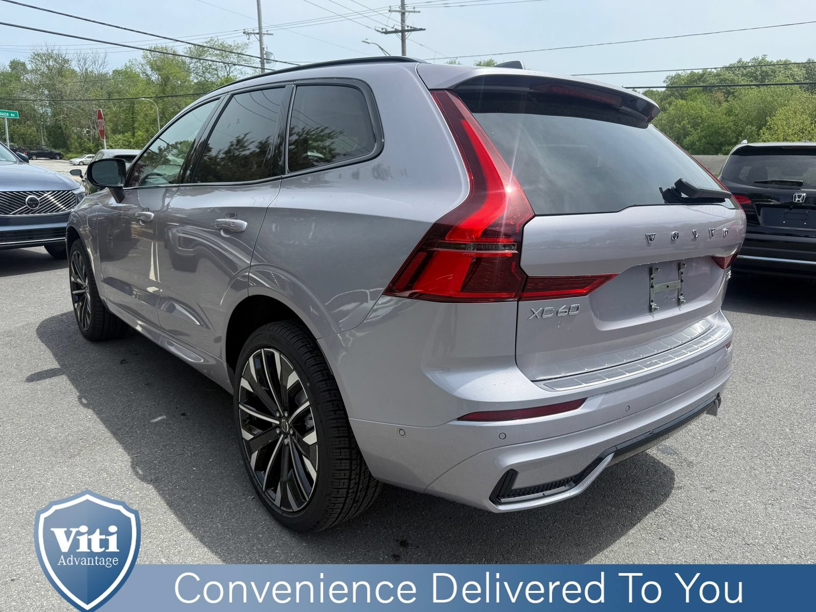 New 2026 Volvo XC60 T8 Ultra w/ Protection Package Premier AWD/4WD image 6