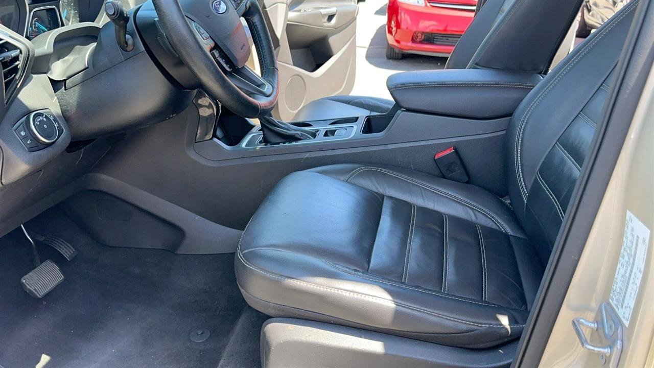 Used 2017 Ford Escape Titanium w/ Equipment Group 301A FWD image 18