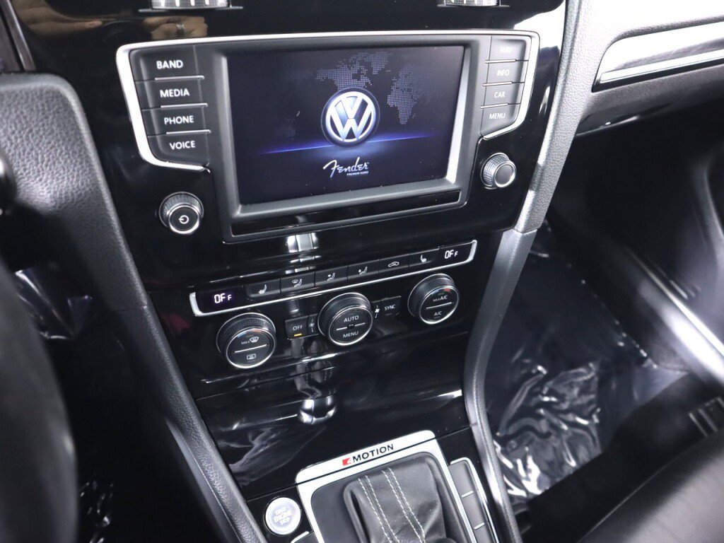 Used 2016 Volkswagen Golf 4-Door AWD/4WD image 15