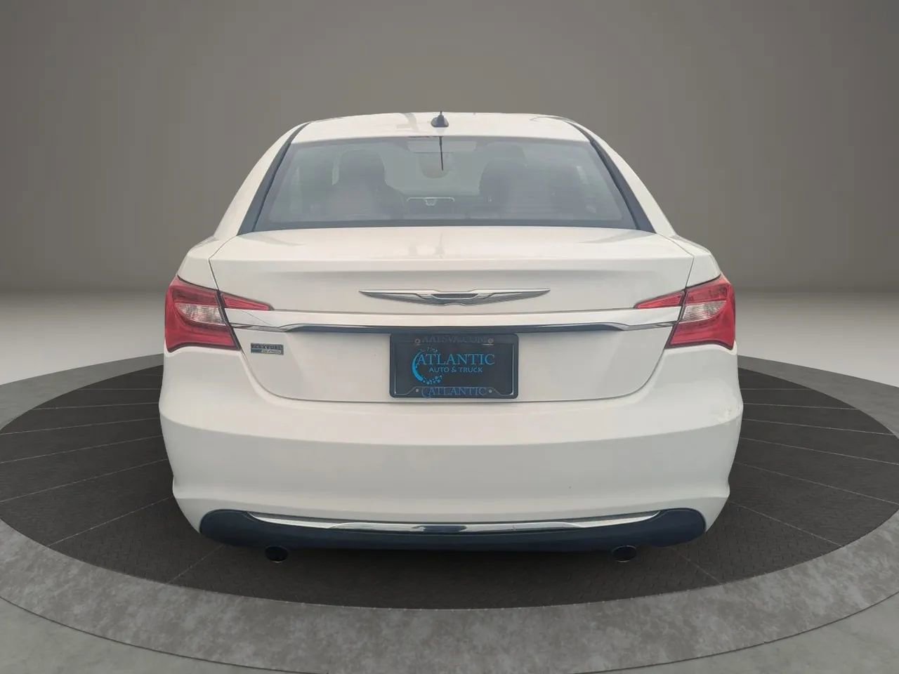 Used 2014 Chrysler 200 Touring image 18