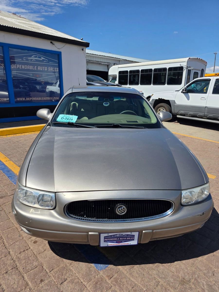 Used 2004 Buick Le Sabre Limited w/ Celebration Edition Package FWD image 2