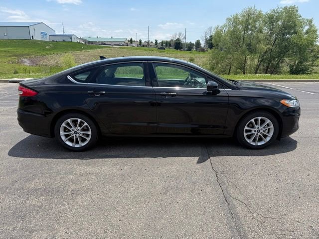 Used 2020 Ford Fusion SE FWD image 5
