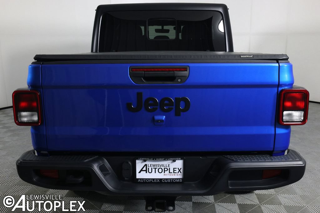 Used 2023 Jeep Gladiator Sport AWD/4WD image 6