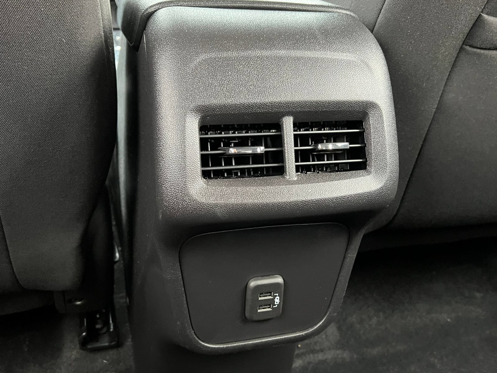 Used 2024 Chevrolet Equinox LT AWD/4WD image 31