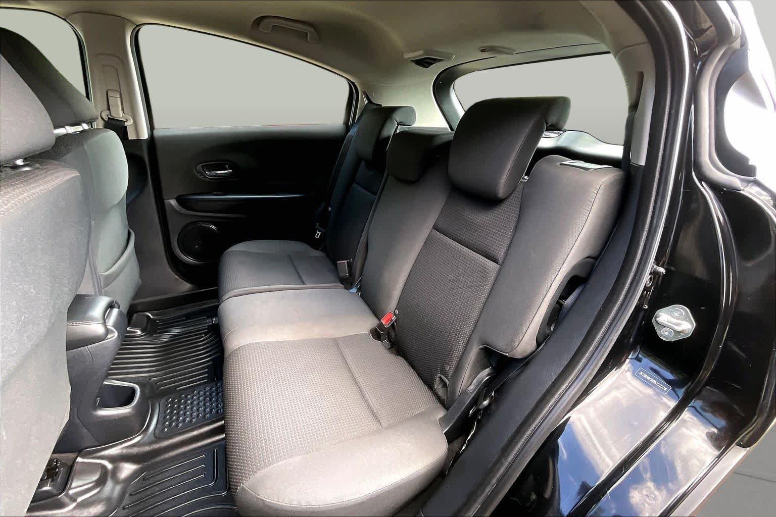 Used 2019 Honda HR-V LX image 20