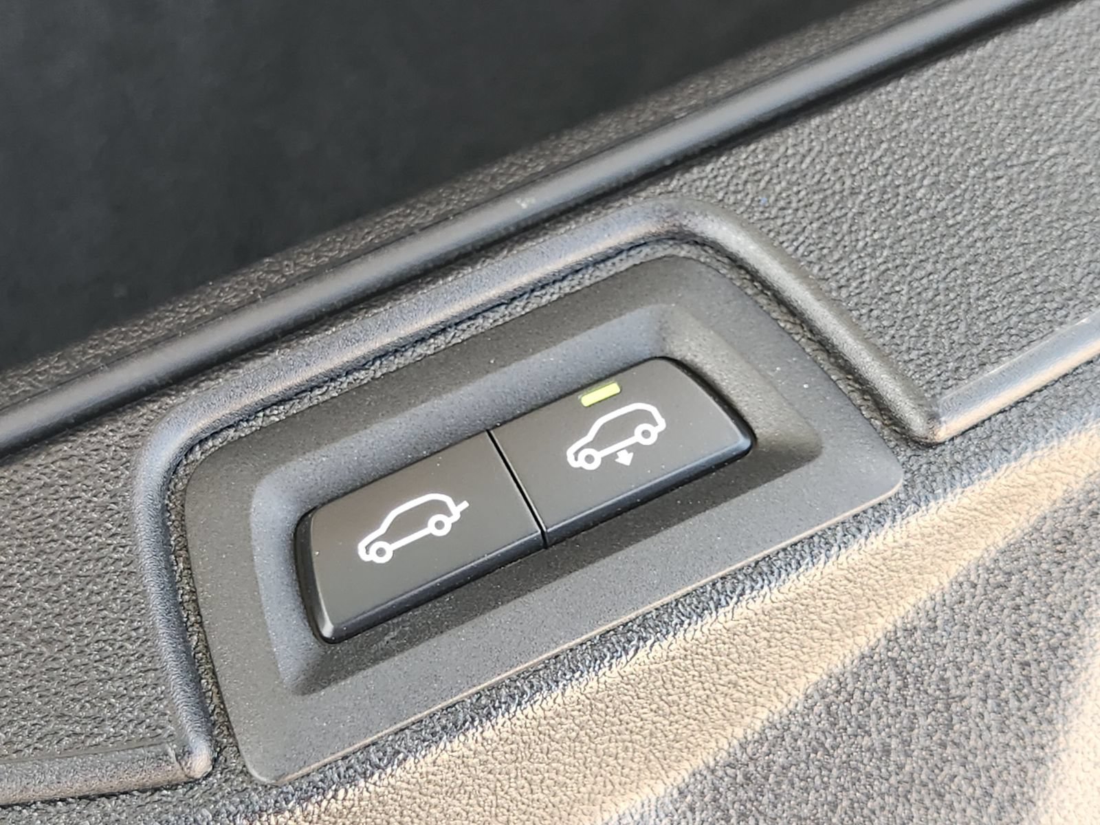 Used 2023 BMW X7 xDrive40i AWD/4WD image 37