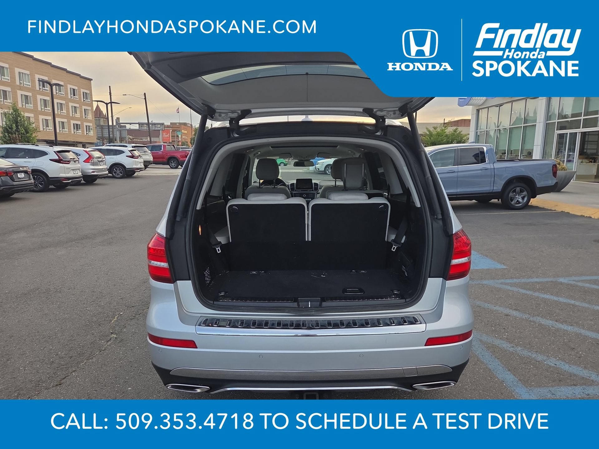 Used 2017 Mercedes-Benz GLS 450 4MATIC image 11