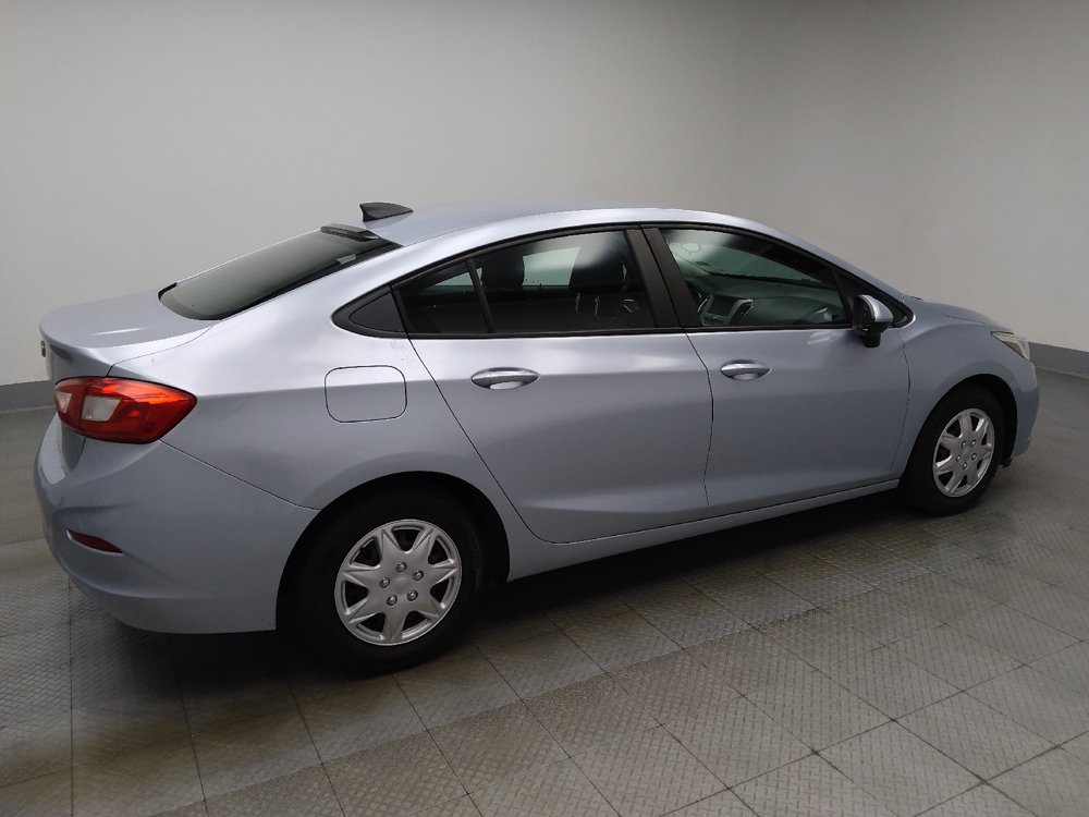 Used 2017 Chevrolet Cruze LS FWD image 10