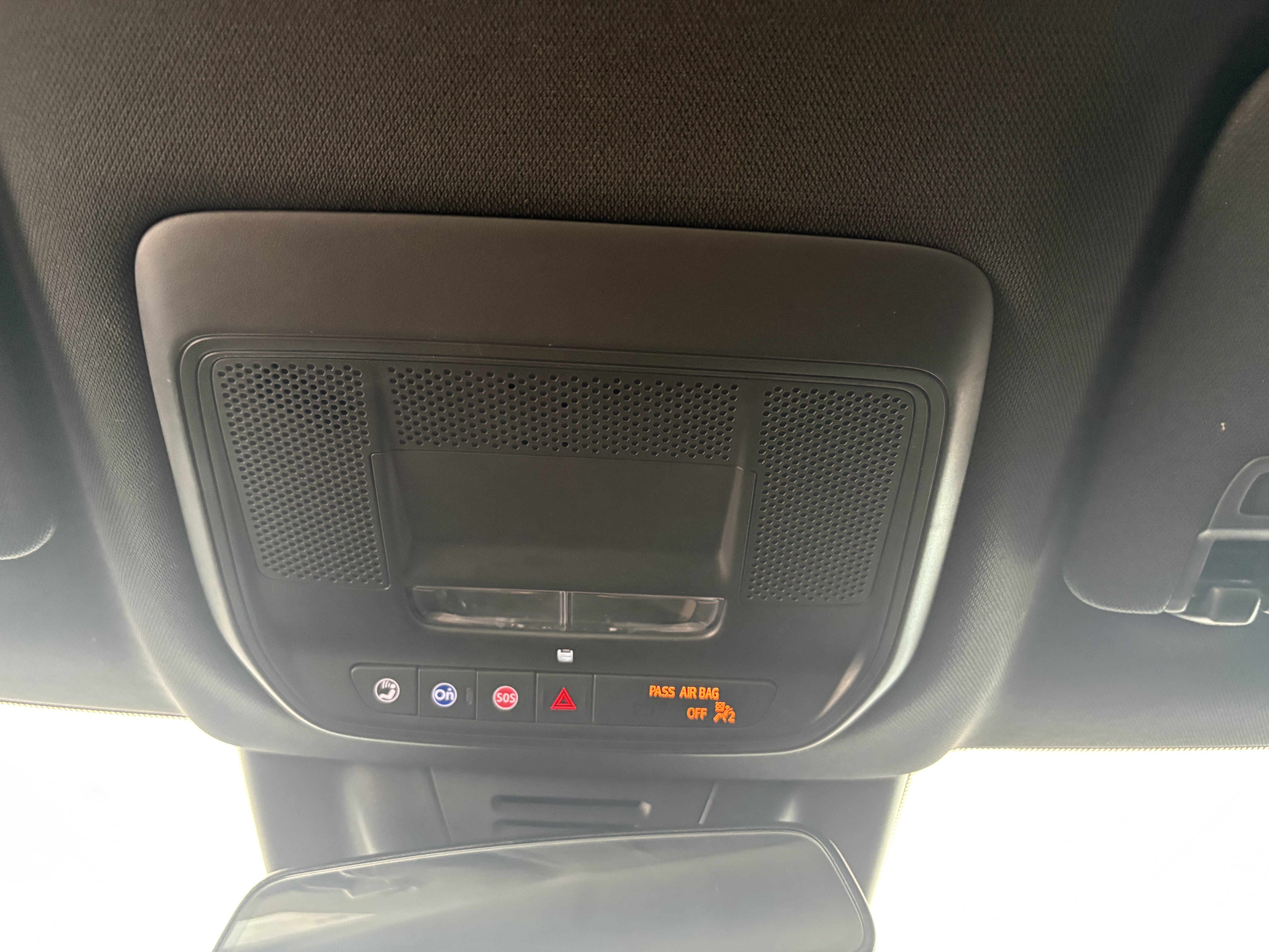 Used 2025 Chevrolet Equinox EV RS FWD image 20