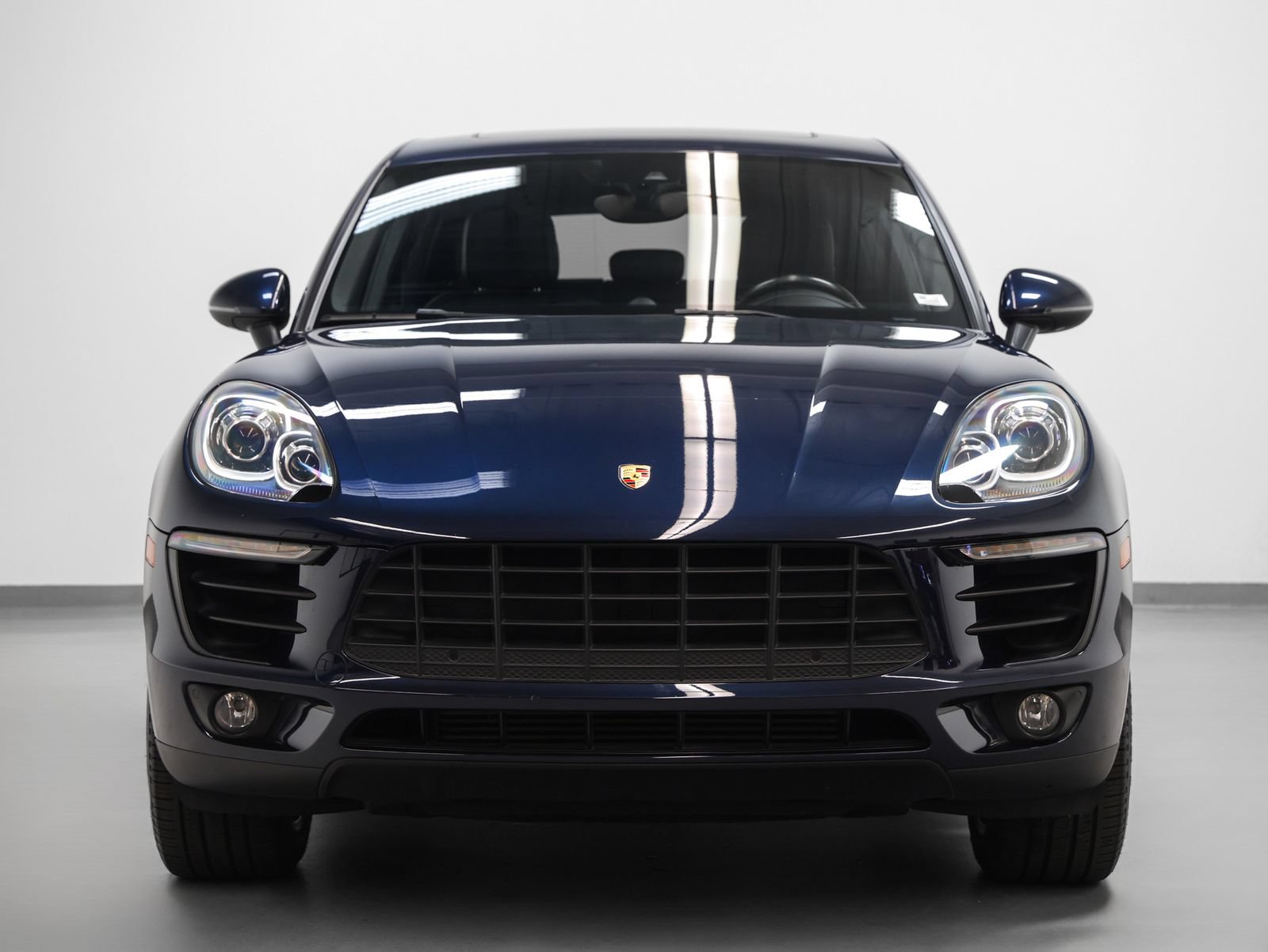 Certified 2018 Porsche Macan Sport Edition AWD/4WD image 8