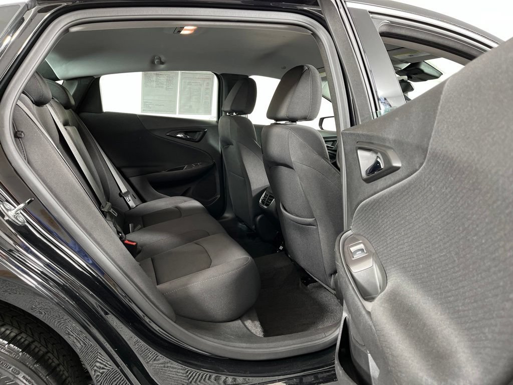 Certified 2025 Chevrolet Malibu LT FWD image 8