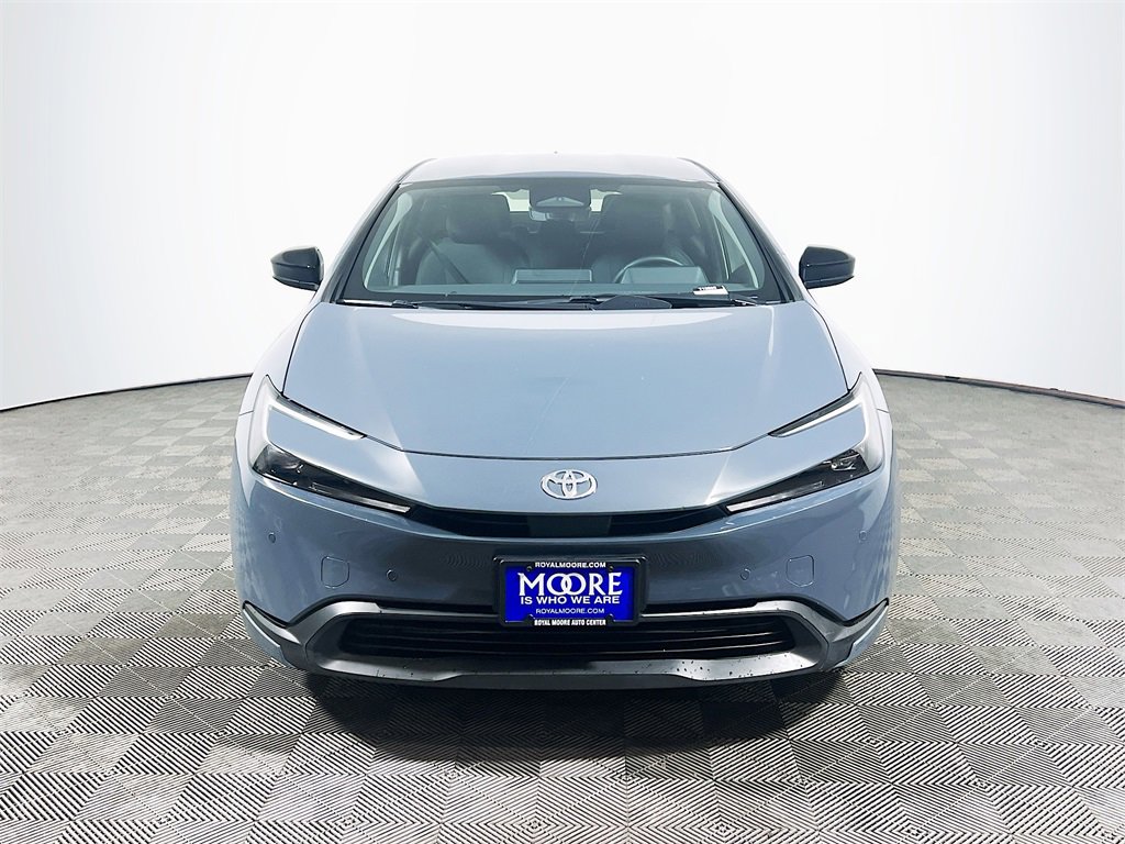 Used 2024 Toyota Prius LE image 3