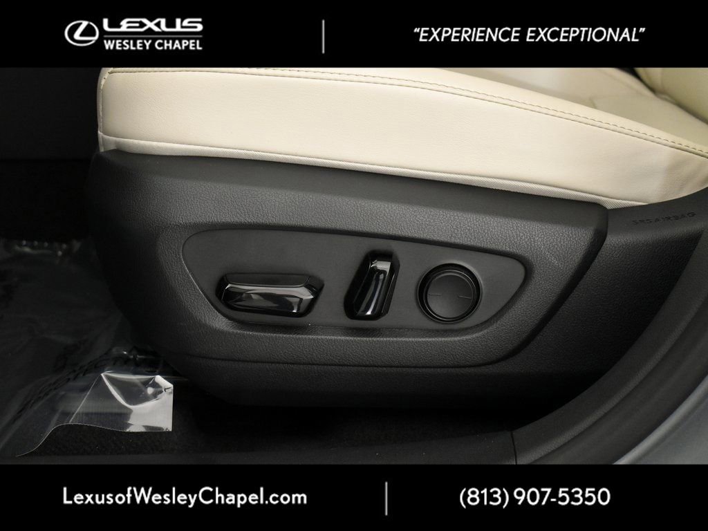 Used 2024 Lexus RX 350 FWD w/ Technology Package image 22