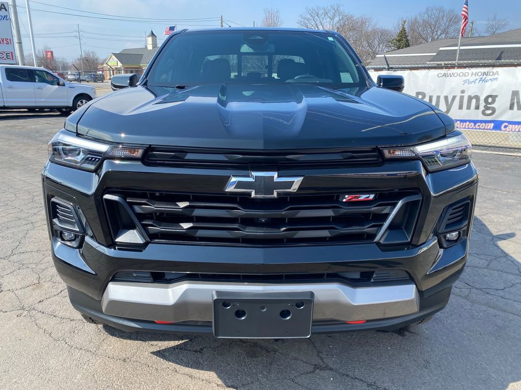 Used 2024 Chevrolet Colorado Z71 w/ Z71 Convenience Package 2 image 8
