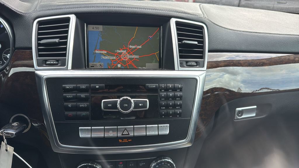 Used 2013 Mercedes-Benz GL 450 4MATIC image 16