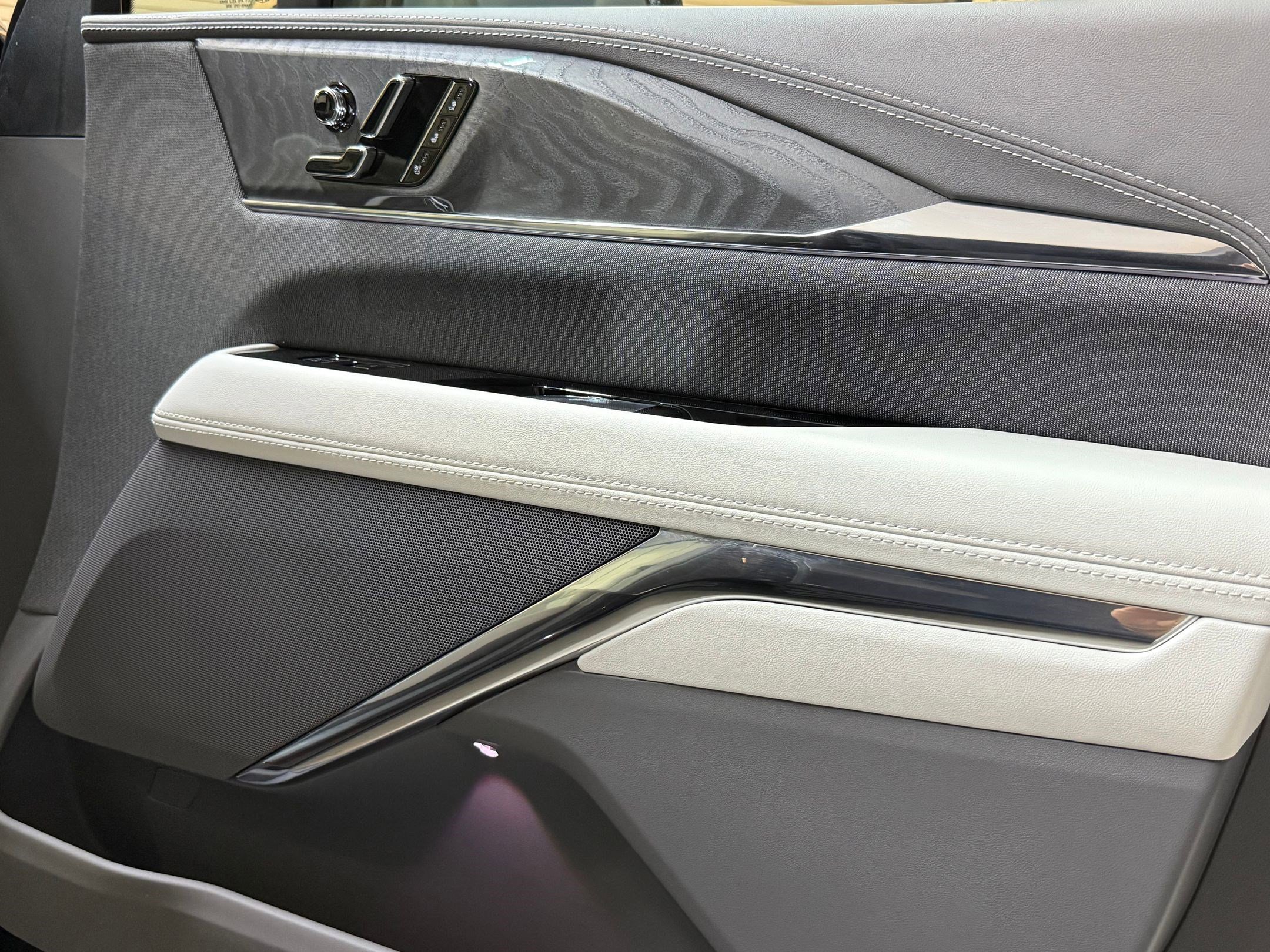 New 2025 Cadillac Escalade IQ Sport 1 w/ Smart Trailering package image 50