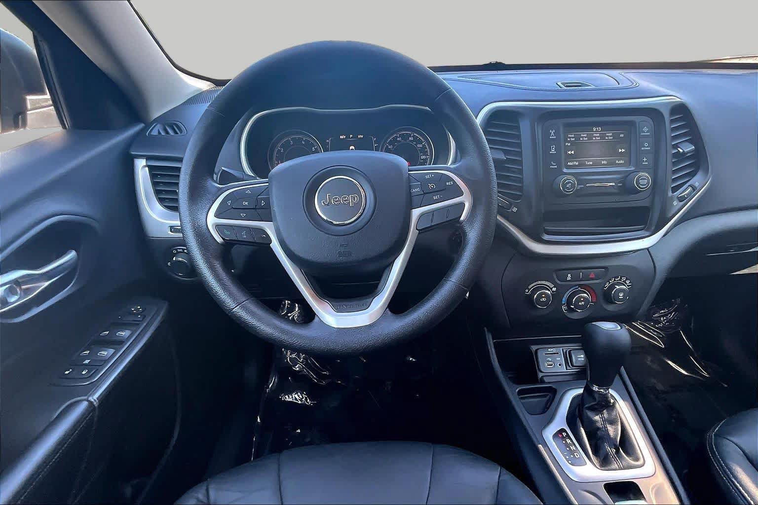 Used 2015 Jeep Cherokee Sport w/ Sport Appearance Group FWD image 6