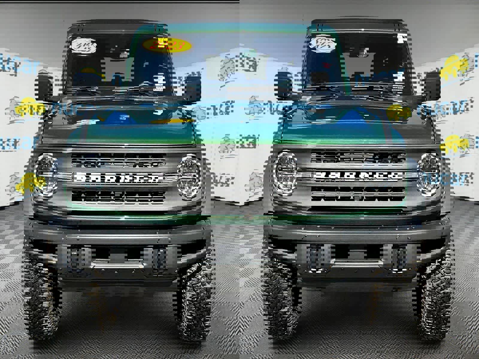 Used 2023 Ford Bronco Black Diamond w/ Sasquatch Package image 2