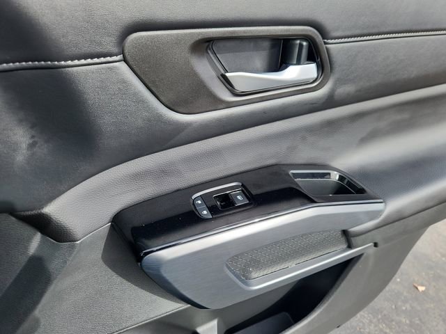 Certified 2025 Nissan Pathfinder SL AWD/4WD image 15