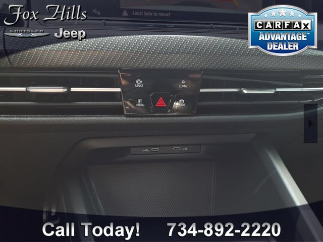 Used 2022 Volkswagen Golf R AWD/4WD image 22